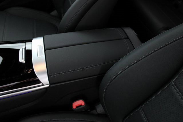 New 2025 Mercedes-Benz GLC 300 4MATIC image 29