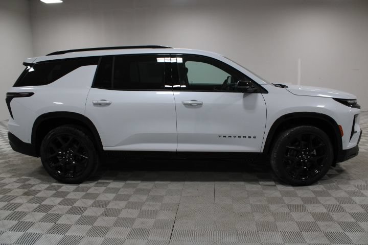 New 2026 Chevrolet Traverse RS FWD image 11