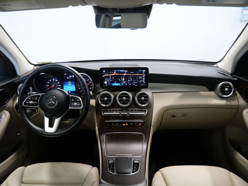 Used 2022 Mercedes-Benz GLC 300 4MATIC image 16