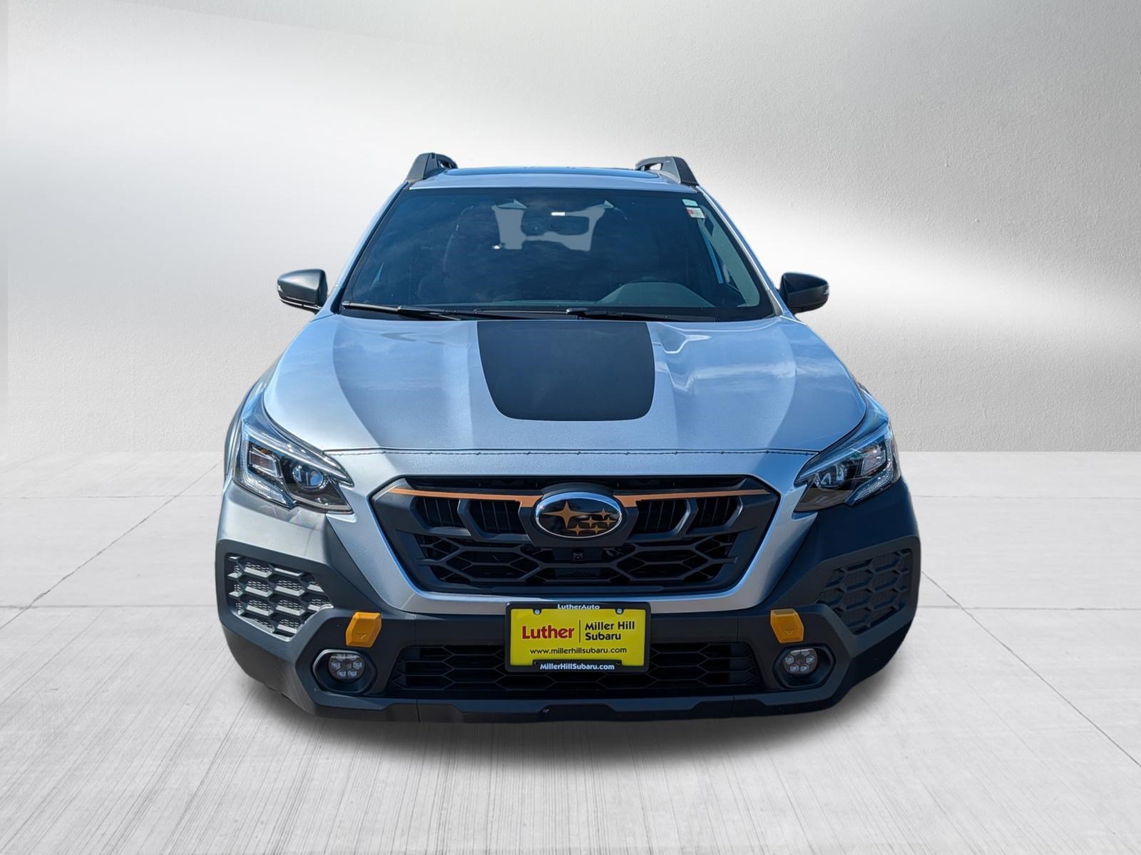 Used 2025 Subaru Outback Wilderness AWD/4WD image 2