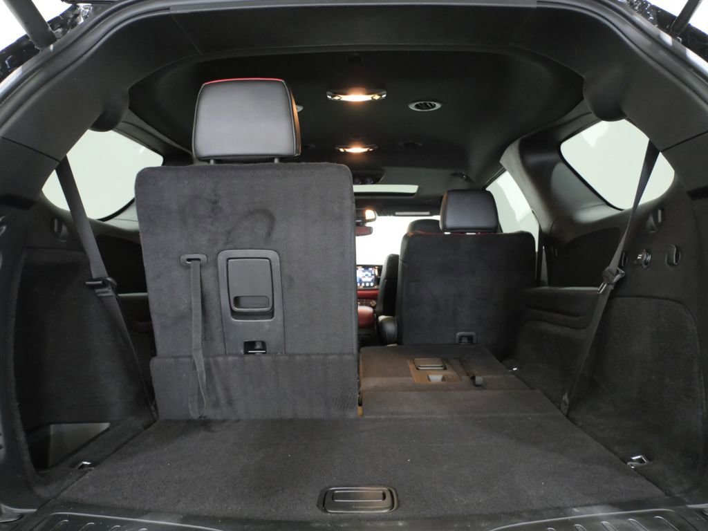 Used 2022 Dodge Durango R/T w/ Tow 'N Go Package AWD/4WD image 29