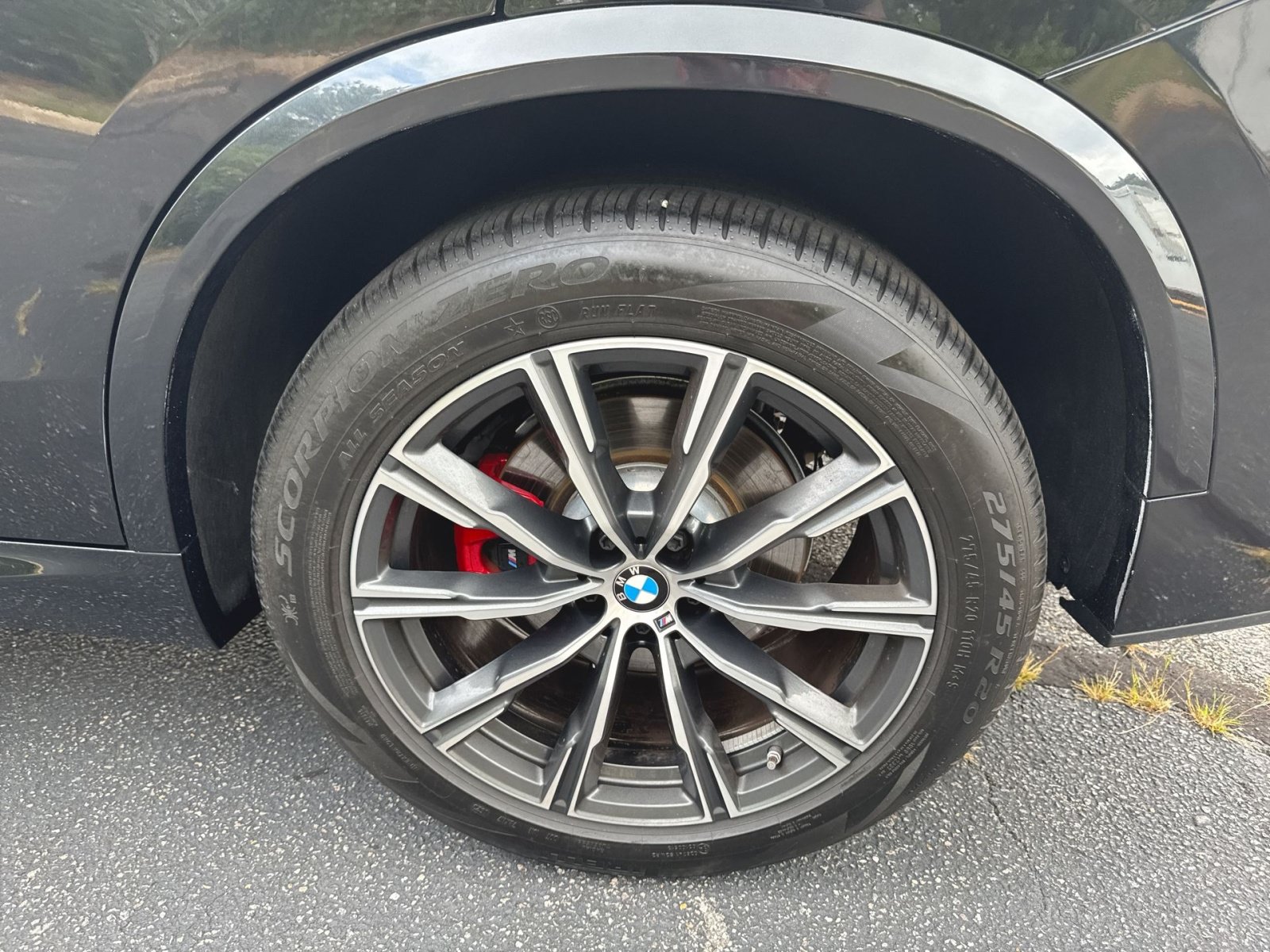 Used 2024 BMW X5 xDrive40i w/ M Sport Package AWD/4WD image 26