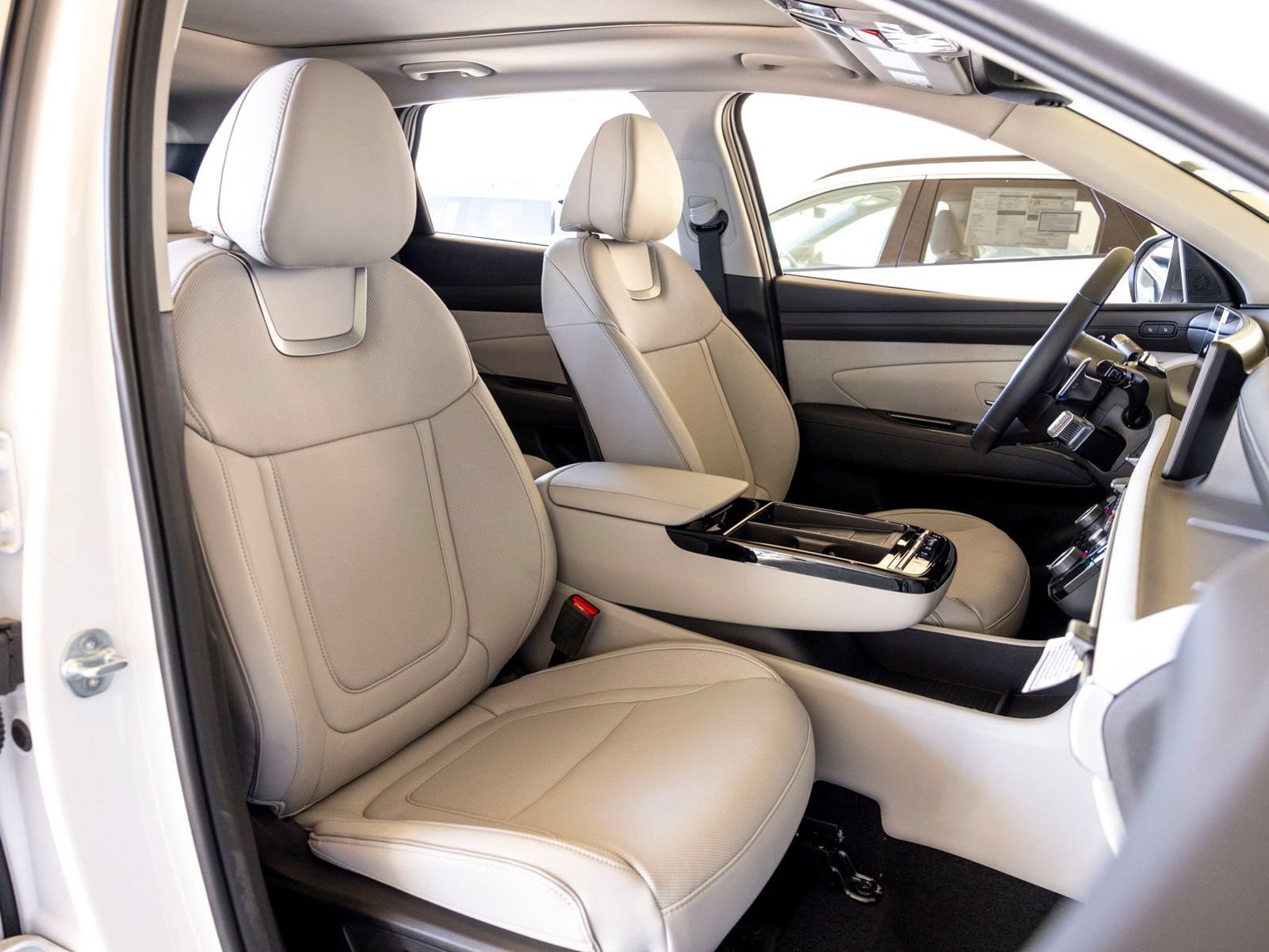 New 2025 Hyundai Tucson Limited AWD/4WD image 25