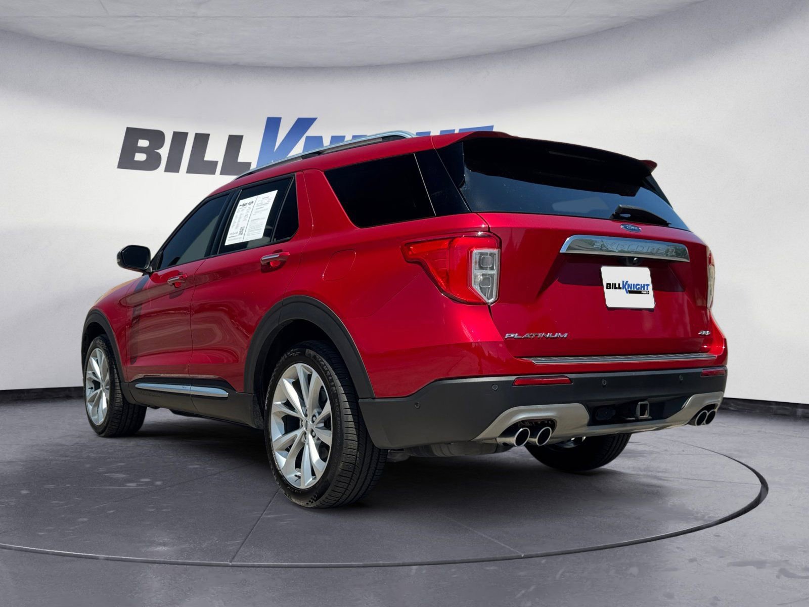 Used 2021 Ford Explorer Platinum w/ Equipment Group 601A AWD/4WD image 3