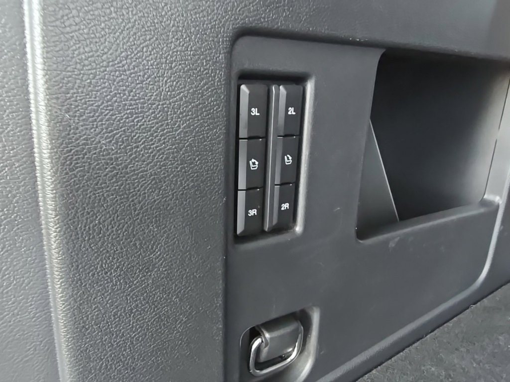 Used 2023 Ford Expedition Limited image 33