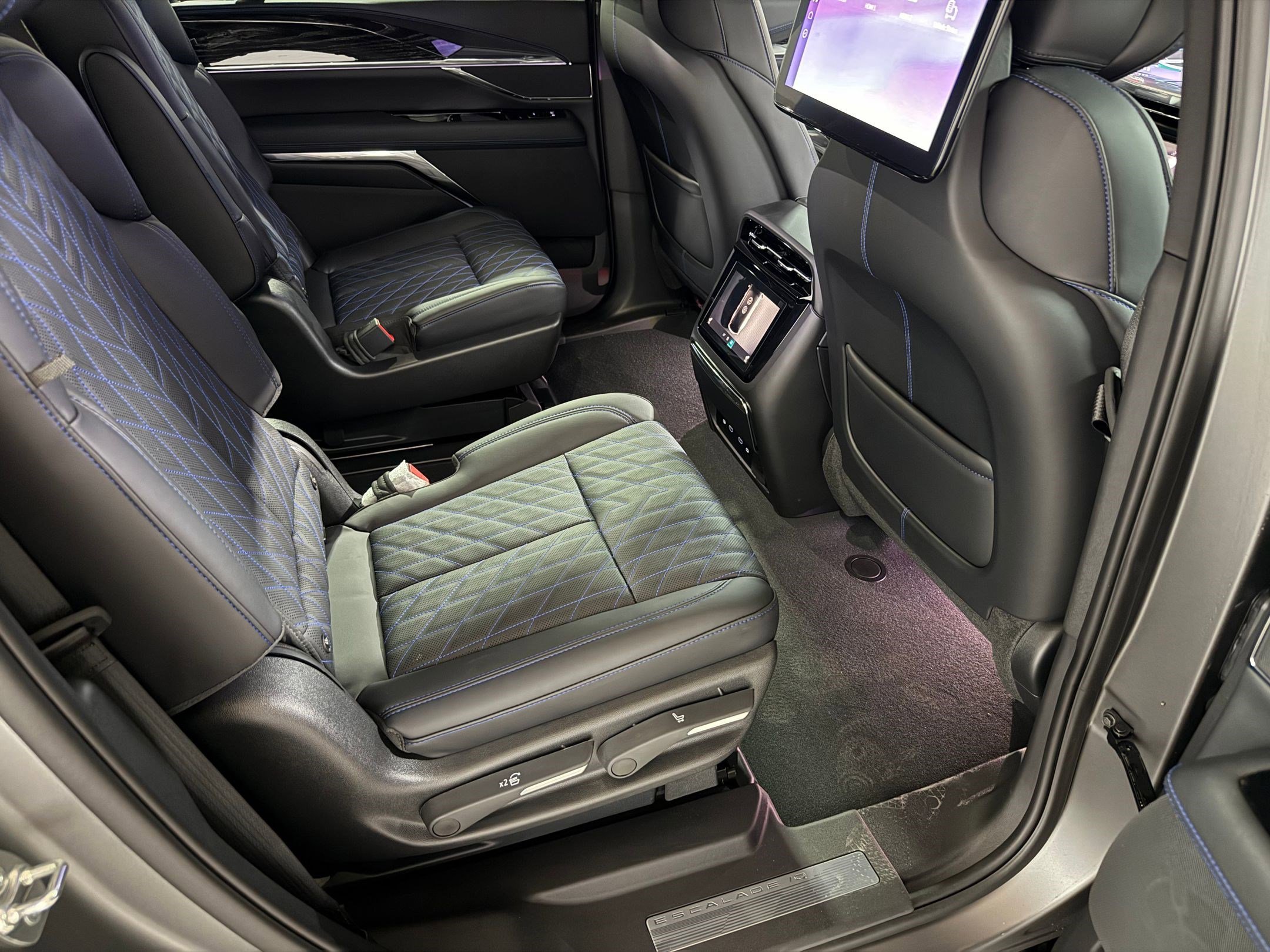 New 2026 Cadillac Escalade IQL Sport 1 image 50
