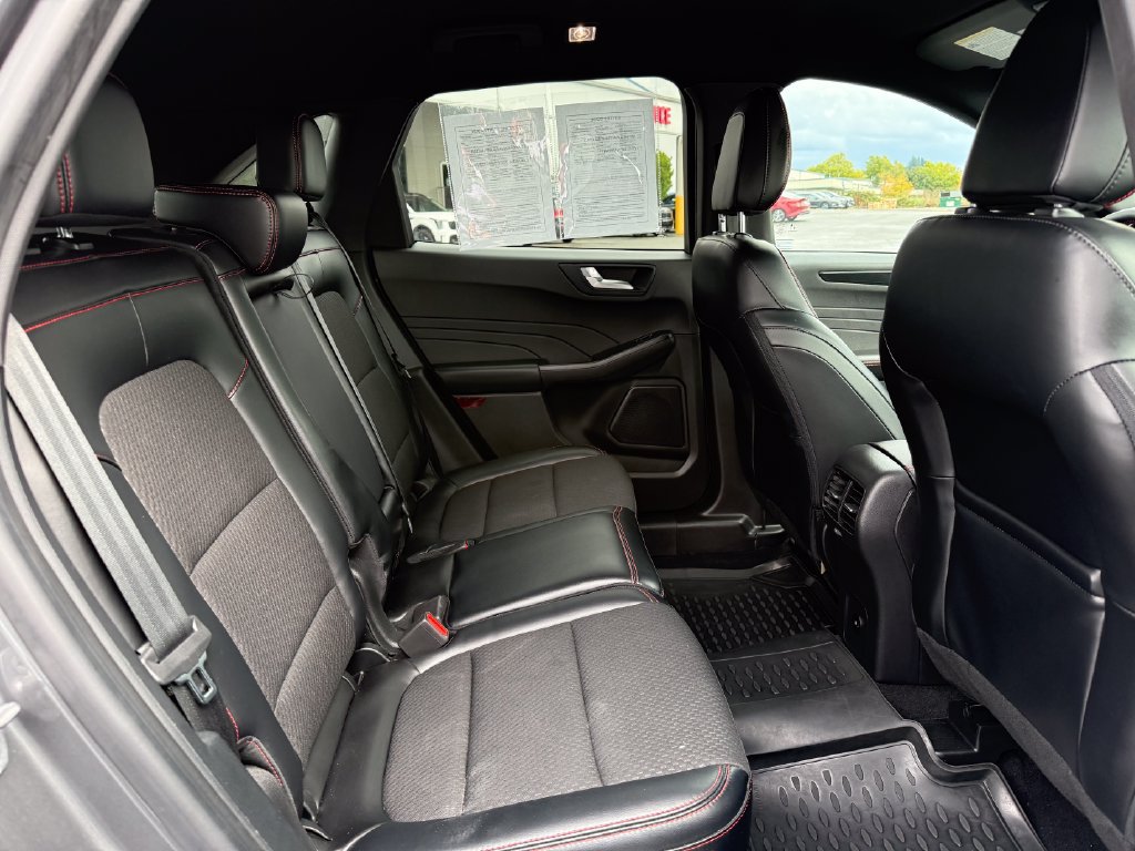 Used 2023 Ford Escape ST-Line w/ Tech Pack #1 AWD/4WD image 14