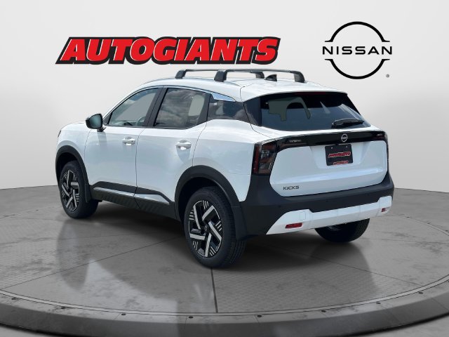 New 2026 Nissan Kicks SV w/ Cold Weather Package FWD image 5