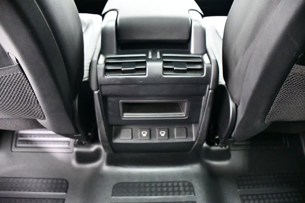 Used 2024 Land Rover Defender 110 S AWD/4WD image 20