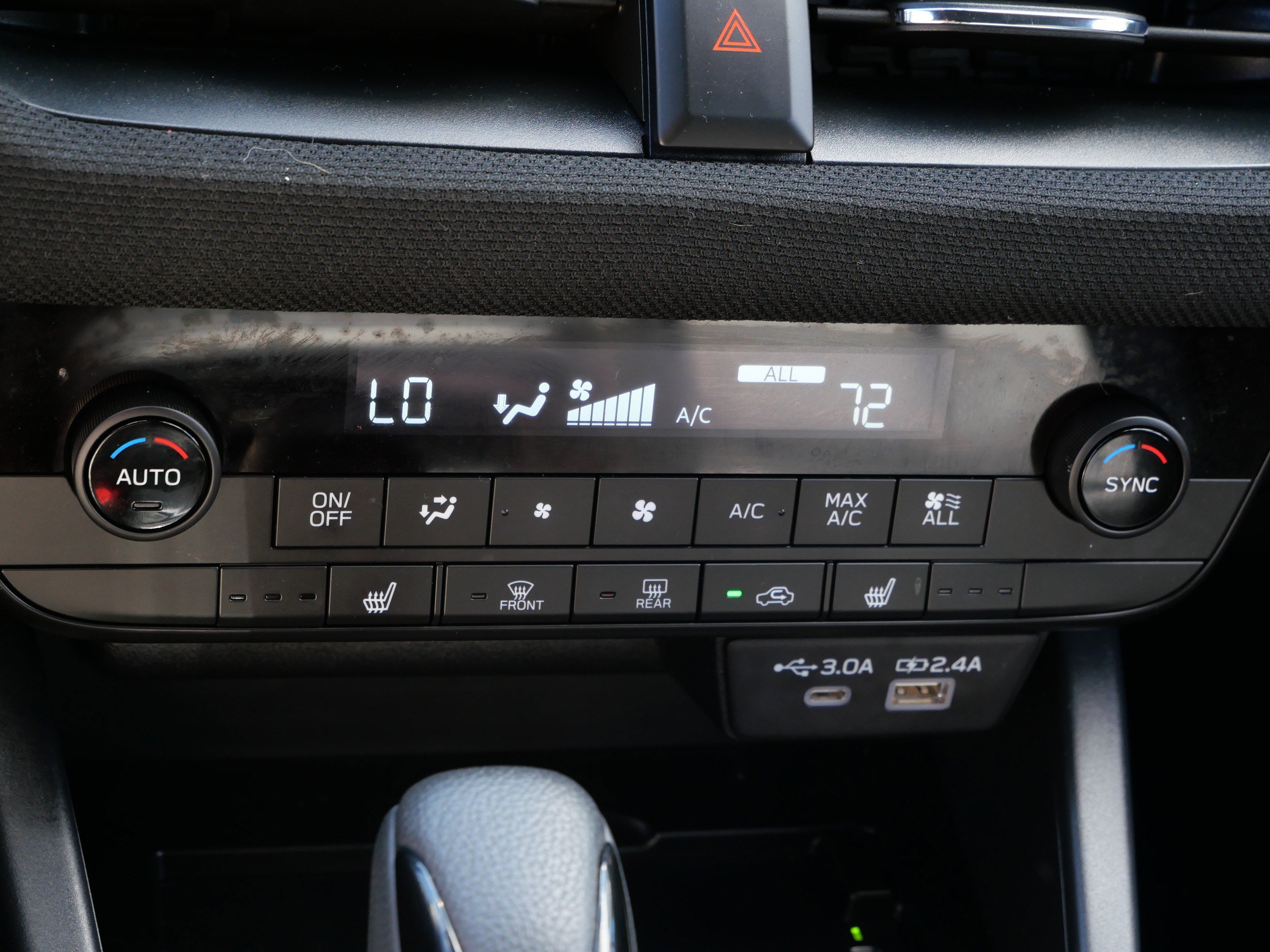 Used 2026 Subaru Outback Limited AWD/4WD image 23