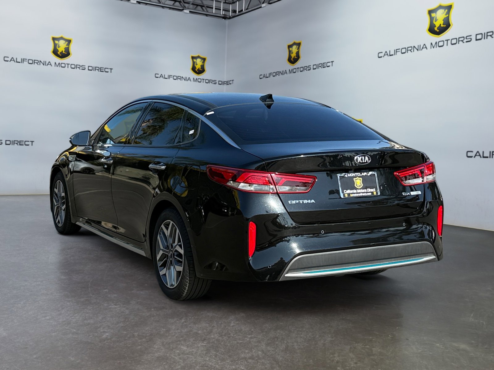 Used 2020 Kia Optima EX w/ Technology Package image 3