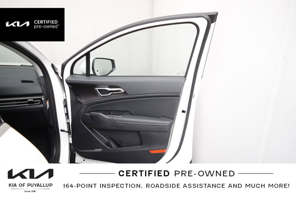 Certified 2026 Kia Sportage EX w/ EX Panoramic Sunroof Package AWD/4WD image 16