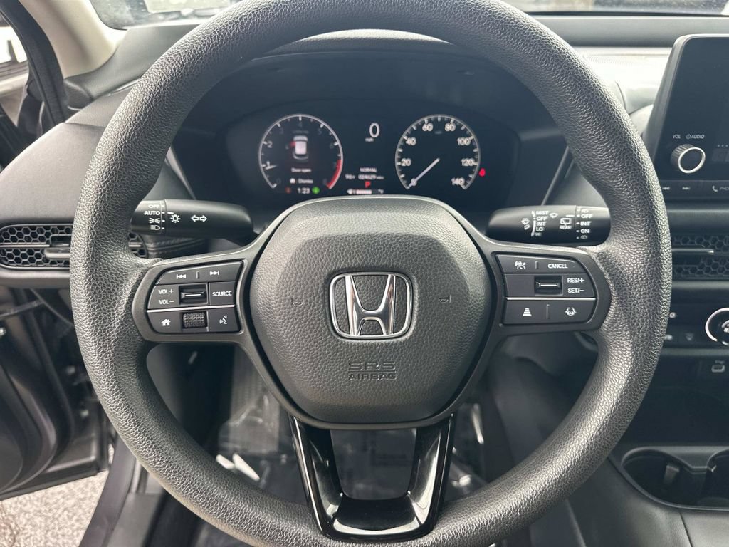 Used 2023 Honda HR-V LX image 16