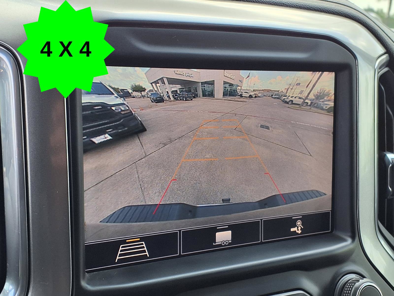 Used 2020 Chevrolet Silverado 2500 LT w/ Texas Edition AWD/4WD image 19