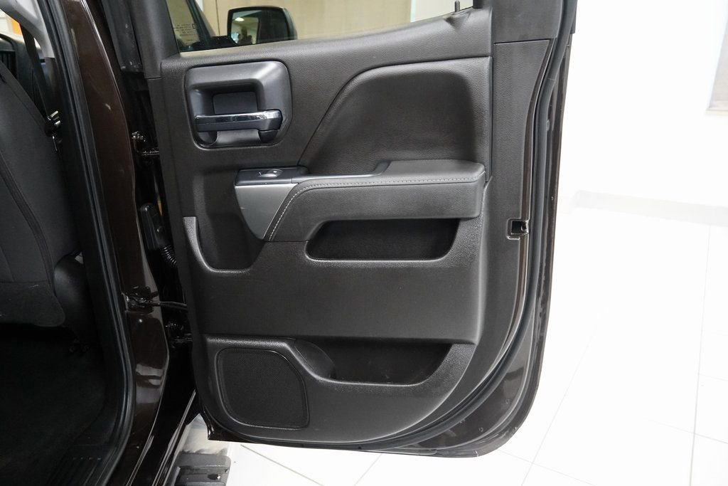 Used 2018 Chevrolet Silverado 1500 LT w/ All Star Edition image 27