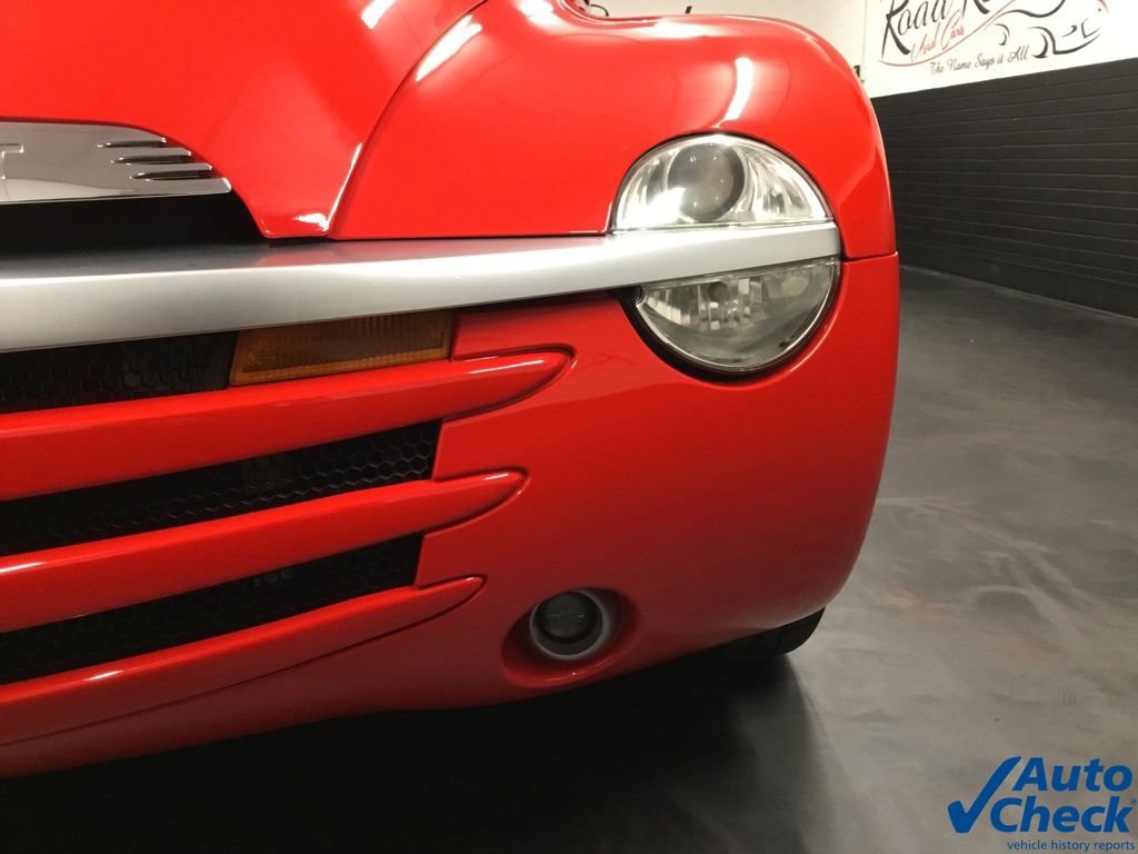 Used 2005 Chevrolet SSR w/ Preferred Equipment Group RWD image 26