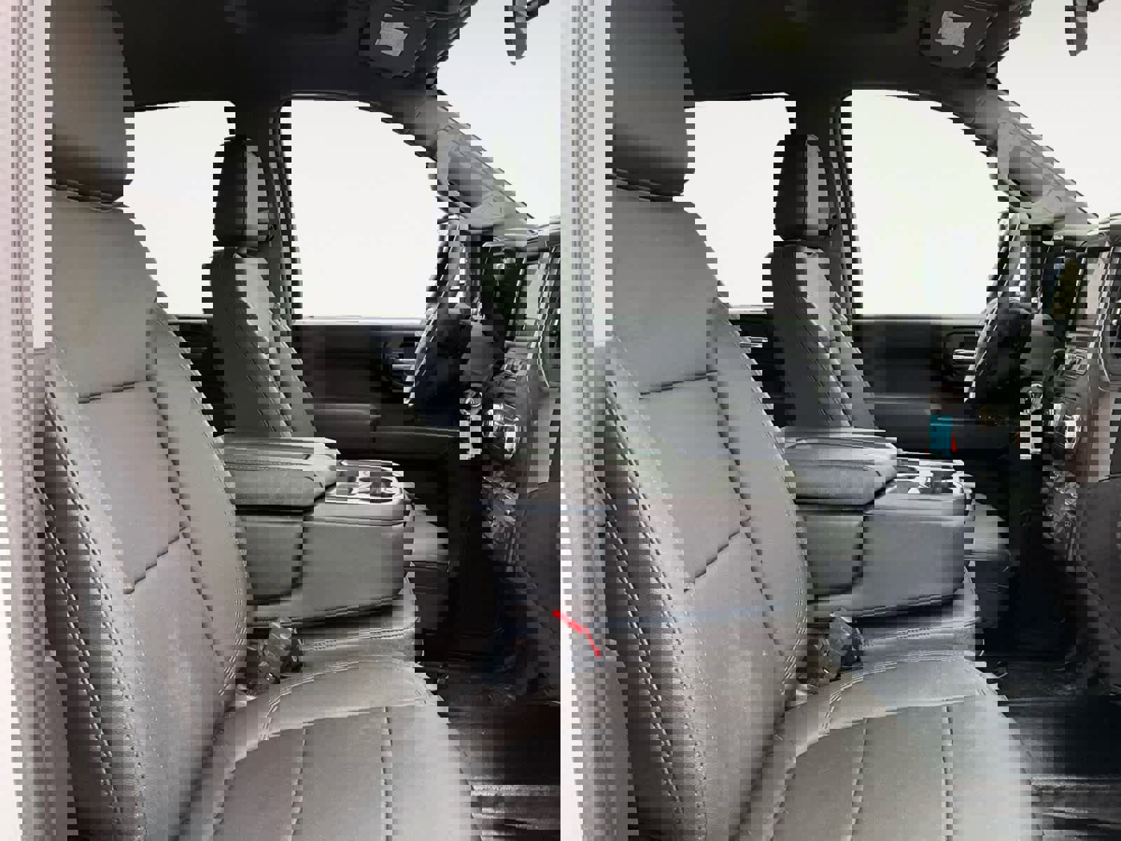 Used 2023 GMC Sierra 2500 Pro w/ Gooseneck/5TH Wheel Package image 18