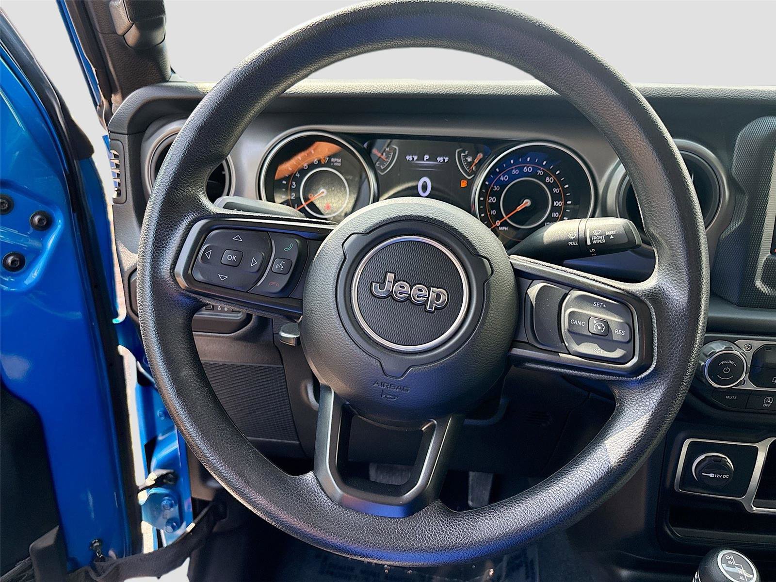 Used 2022 Jeep Gladiator Sport AWD/4WD image 11