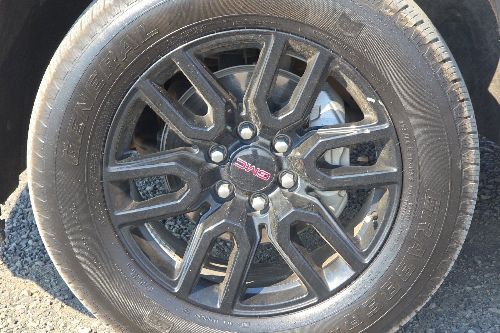 Used 2023 GMC Sierra 1500 Elevation image 45