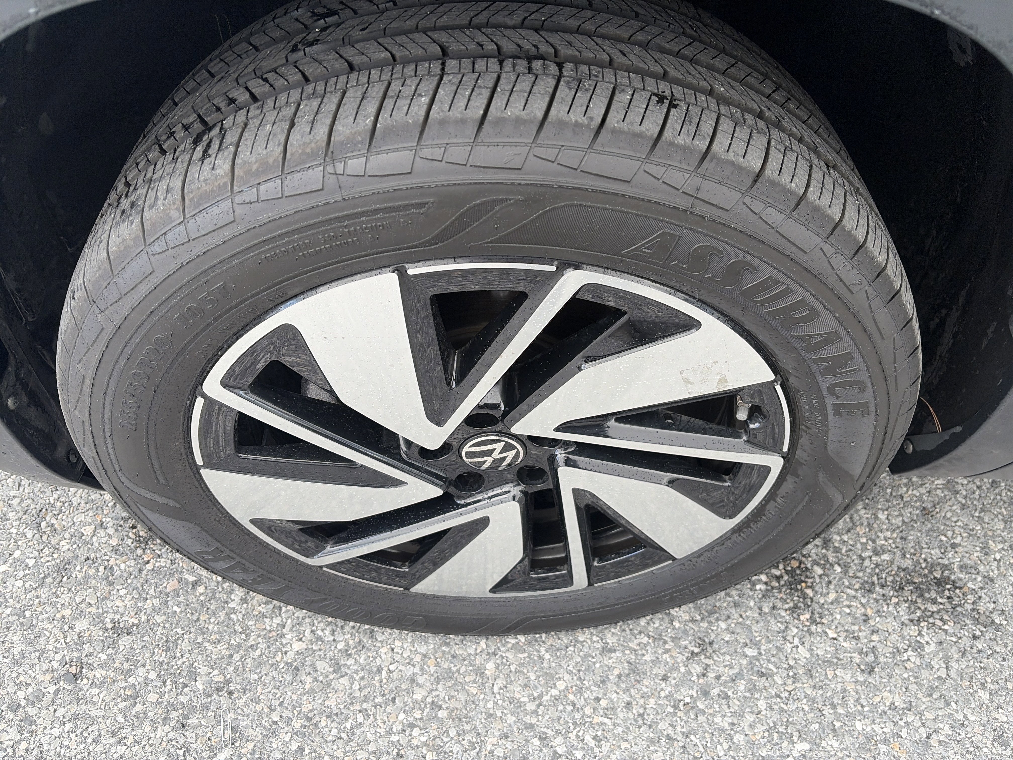 Used 2024 Volkswagen Atlas SEL image 11