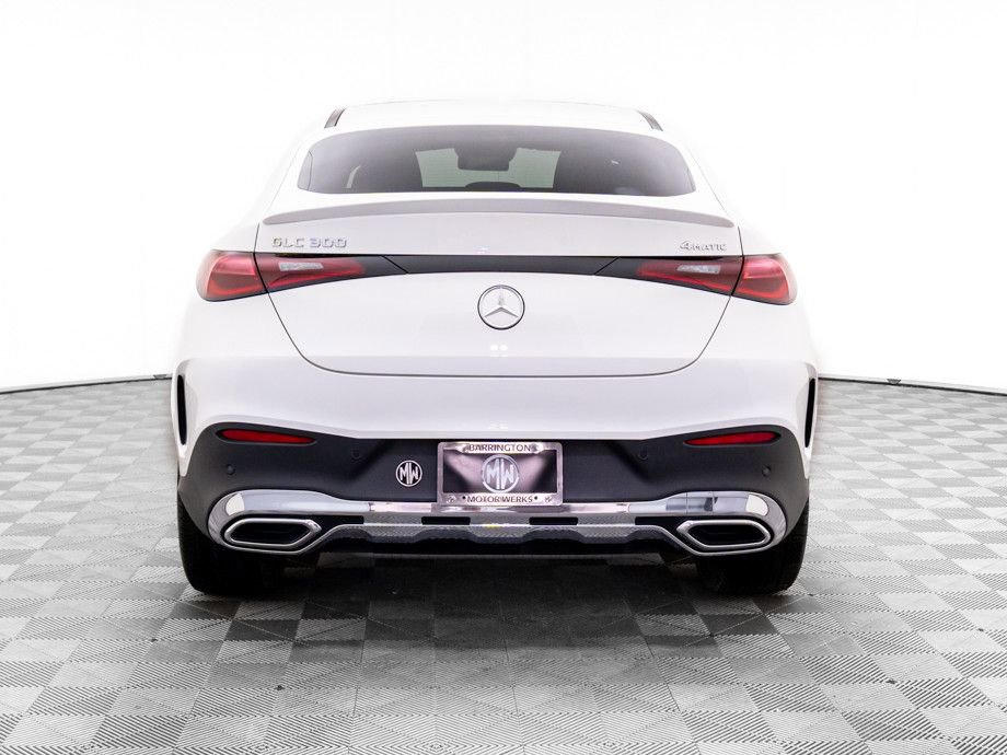 Certified 2025 Mercedes-Benz GLC 300 4MATIC image 4