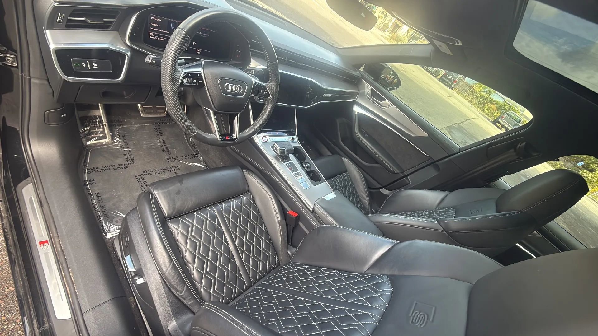 Used 2020 Audi S6 Prestige w/ Prestige Package image 16