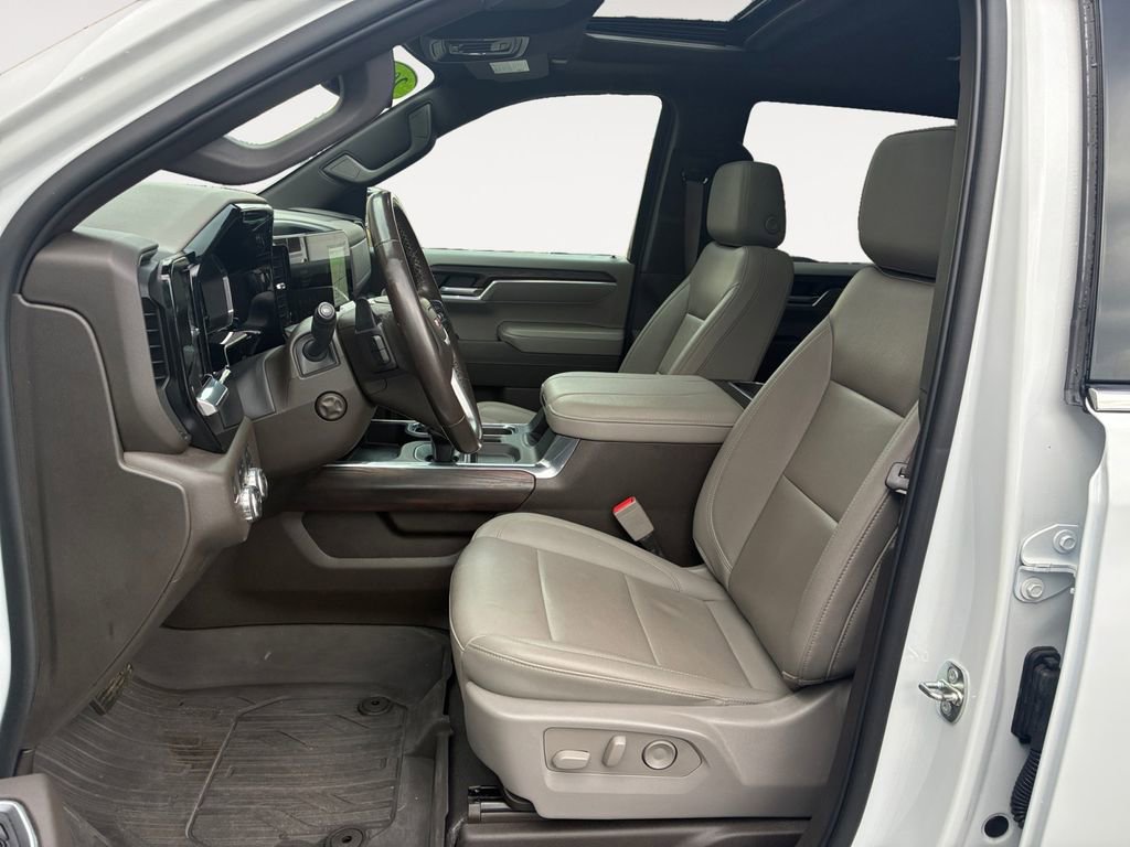 Used 2023 GMC Sierra 1500 SLT w/ SLT Convenience Package image 9