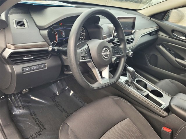 Used 2023 Nissan Altima 2.5 SV image 12