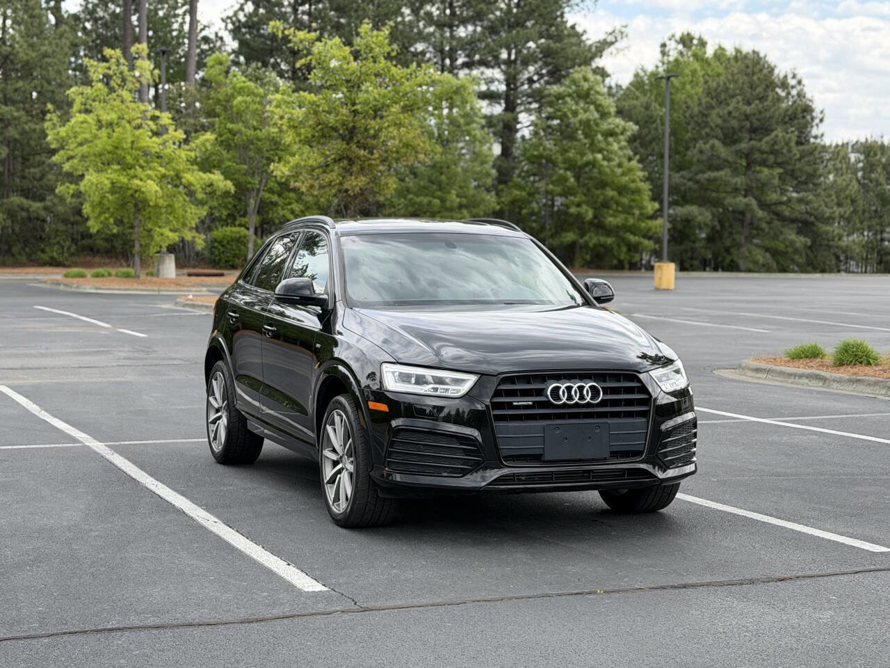 Used 2017 Audi Q3 2.0T Prestige w/ Prestige Package AWD/4WD image 1