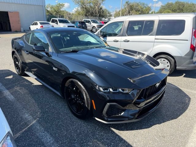 Used 2025 Ford Mustang GT RWD image 7