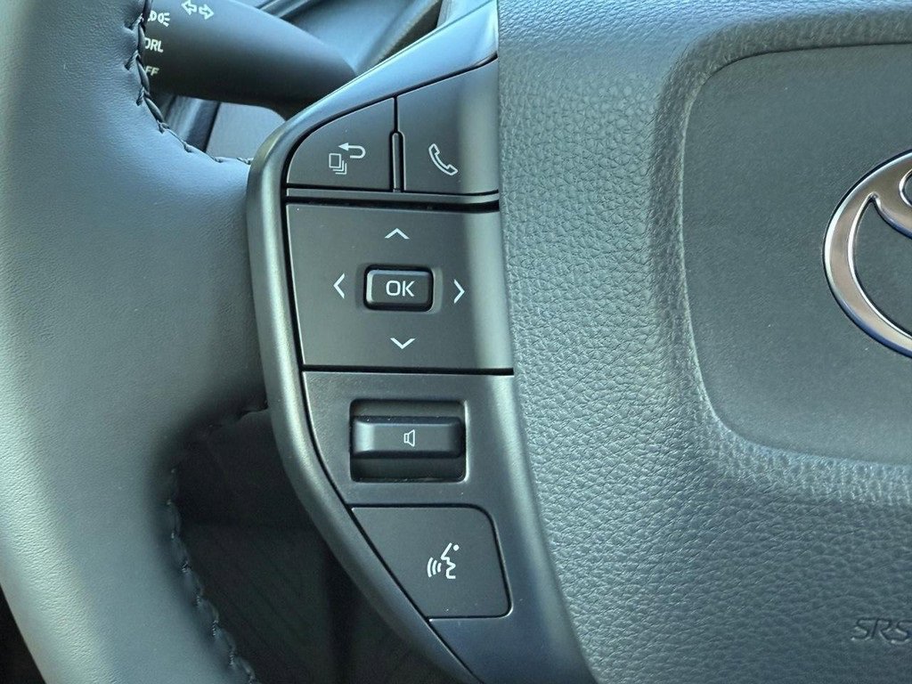 New 2026 Toyota Prius LE image 13