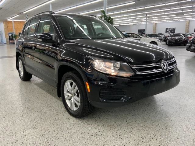 Used 2016 Volkswagen Tiguan S FWD image 5