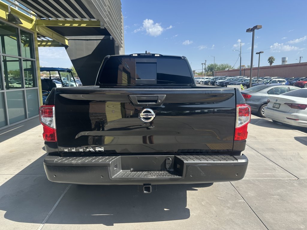 Used 2022 Nissan Titan S w/ S Utility Package RWD image 11