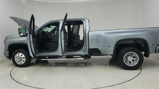 Used 2024 Chevrolet Silverado 3500 High Country image 73