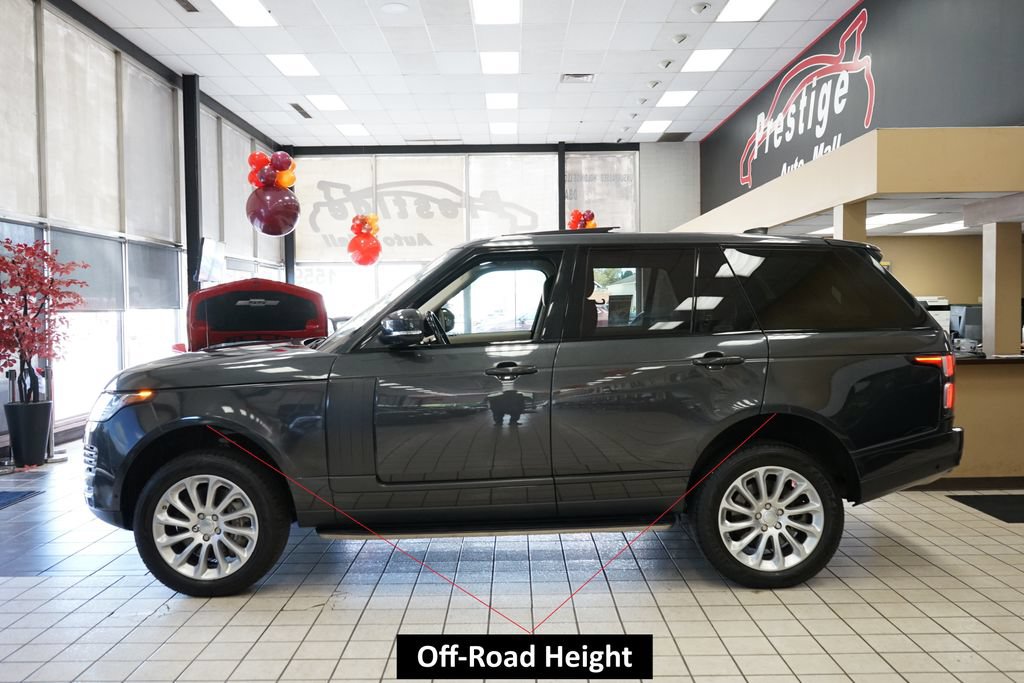 Used 2019 Land Rover Range Rover HSE AWD/4WD image 3