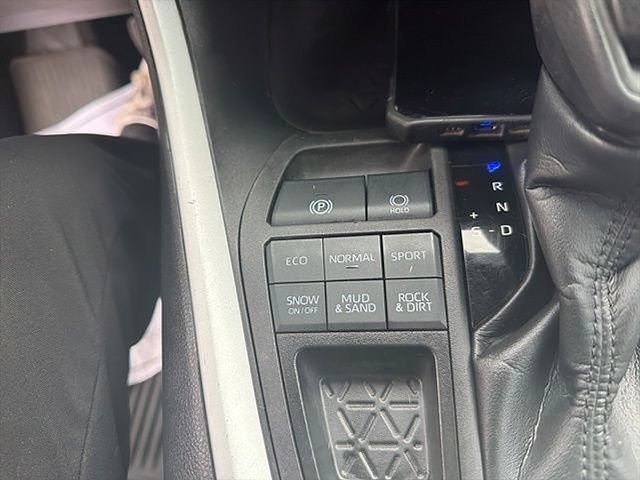Certified 2023 Toyota RAV4 XLE w/ Convenience Package AWD/4WD image 13