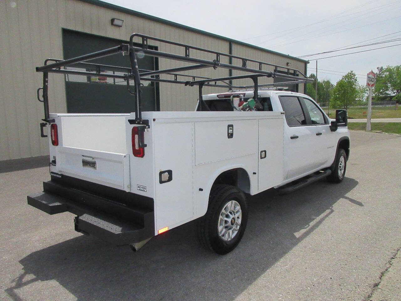 Used 2025 Chevrolet Silverado 2500 W/T w/ WT Convenience Package AWD/4WD image 6
