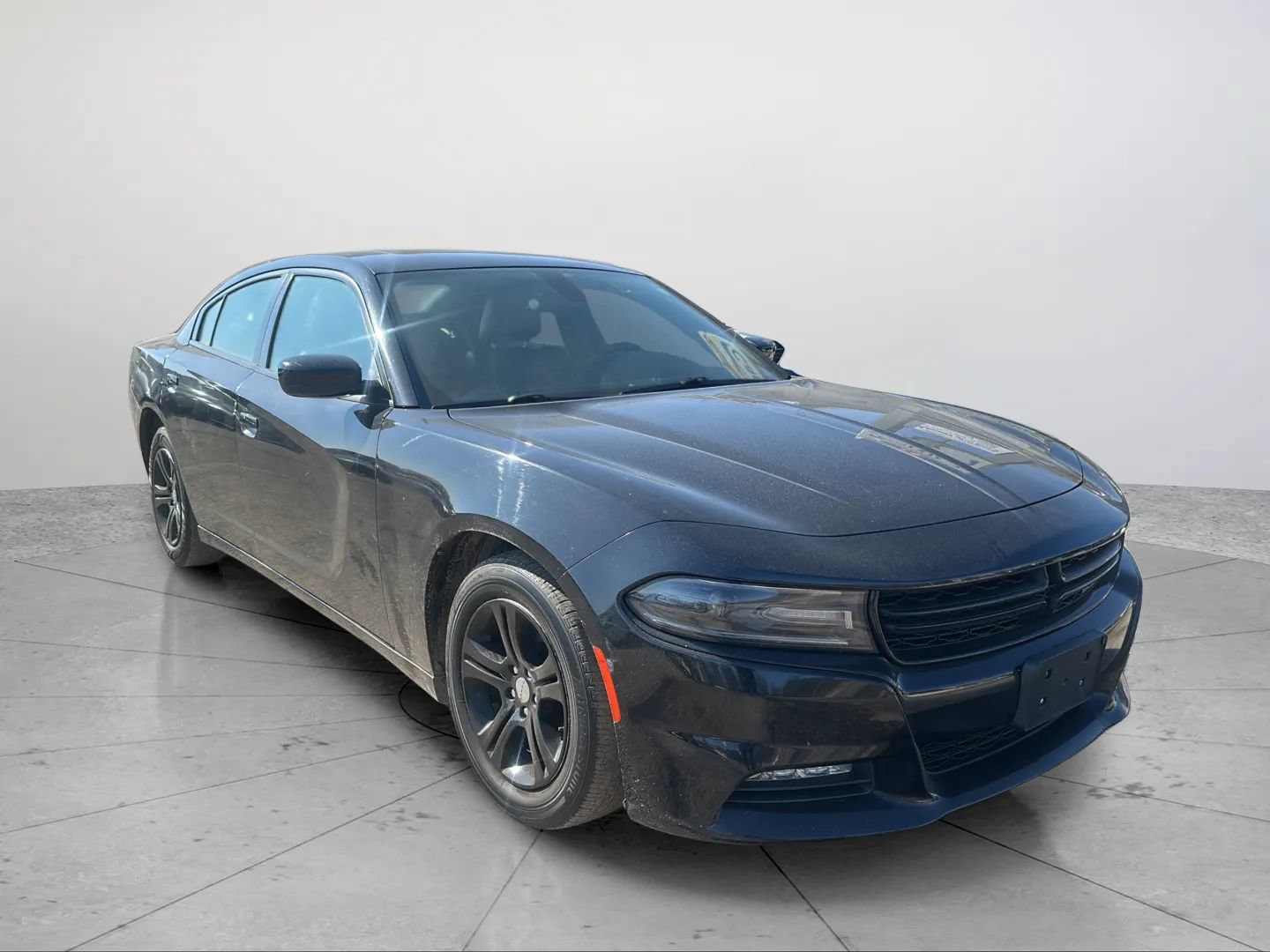 Used 2019 Dodge Charger SXT w/ Leather Interior Group RWD image 11