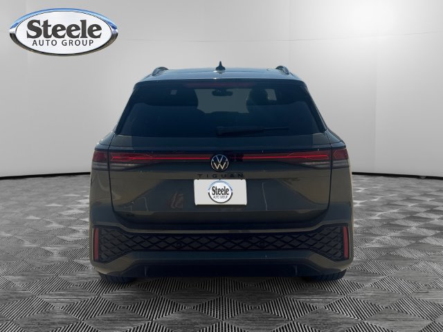 New 2026 Volkswagen Tiguan SE R-Line FWD image 4