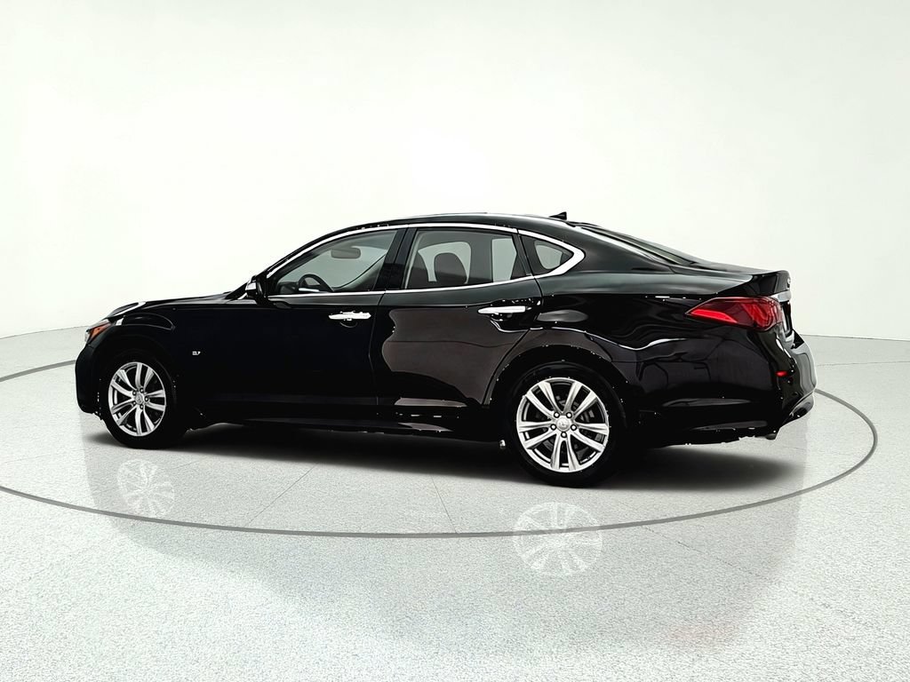 Used 2018 INFINITI Q70 Luxe w/ Proactive Package AWD/4WD image 5