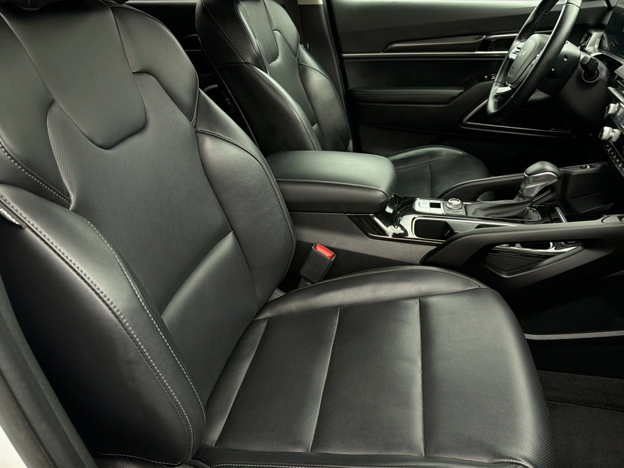 Used 2025 Kia Telluride S AWD/4WD image 22