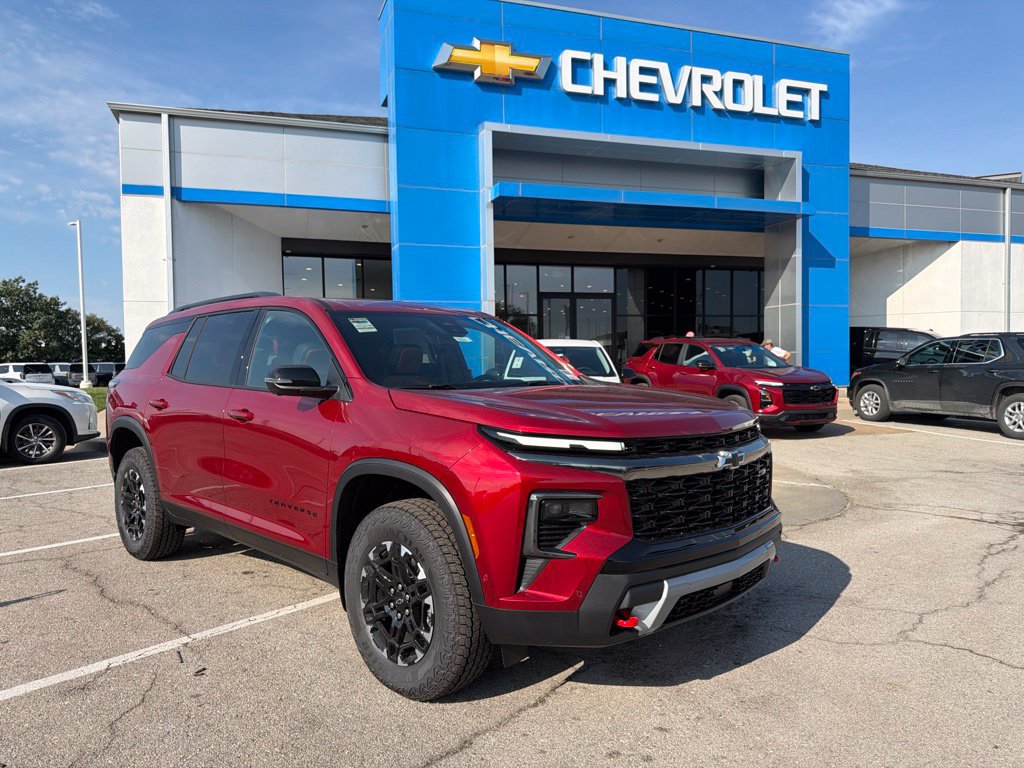 New 2027 Chevrolet Traverse Z71 w/ Enhanced Driving Package AWD/4WD image 1