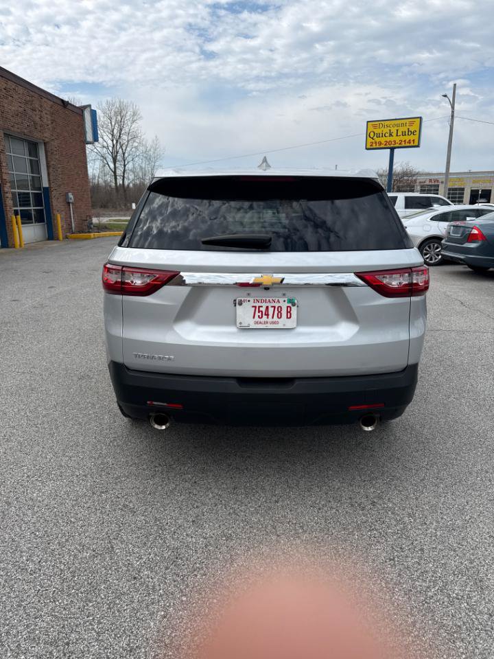 Used 2018 Chevrolet Traverse LS w/ LPO, Floor Liner Package FWD image 3