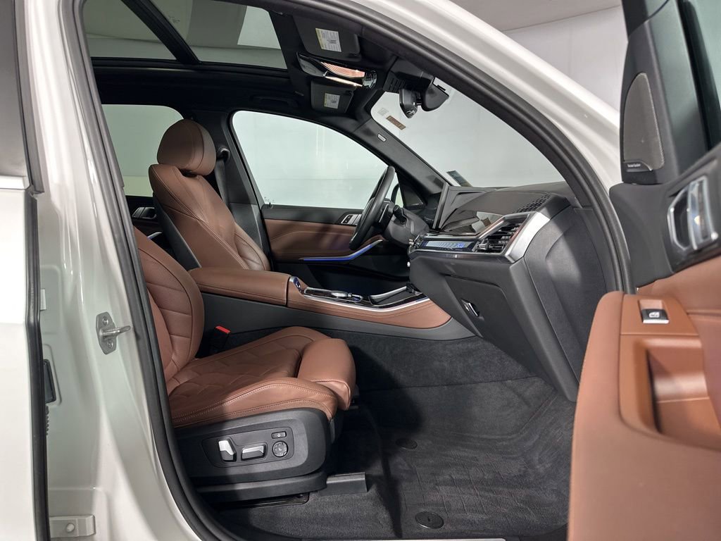 Certified 2024 BMW X5 xDrive40i w/ Premium Package image 30
