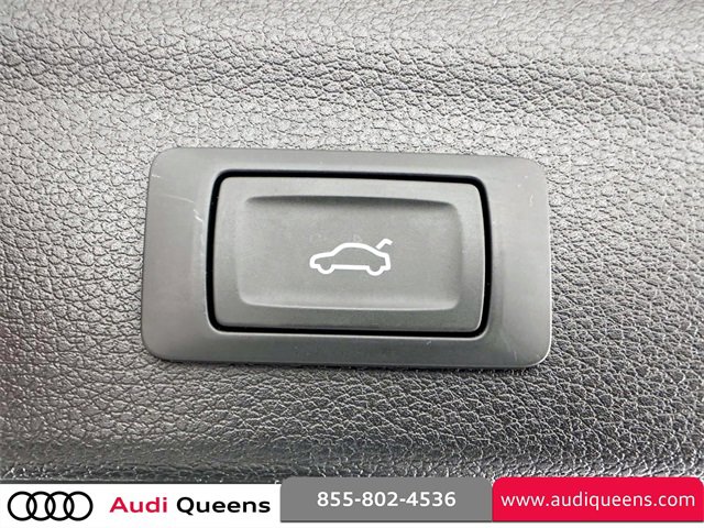 Certified 2022 Audi Q3 2.0T Premium image 11