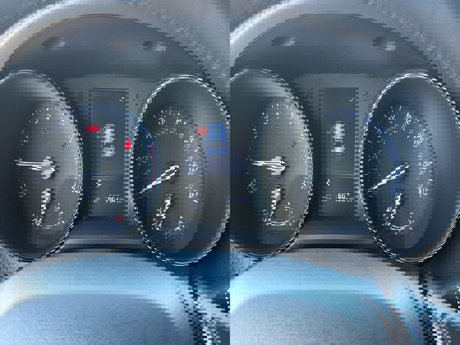 Used 2020 Toyota C-HR Limited image 19