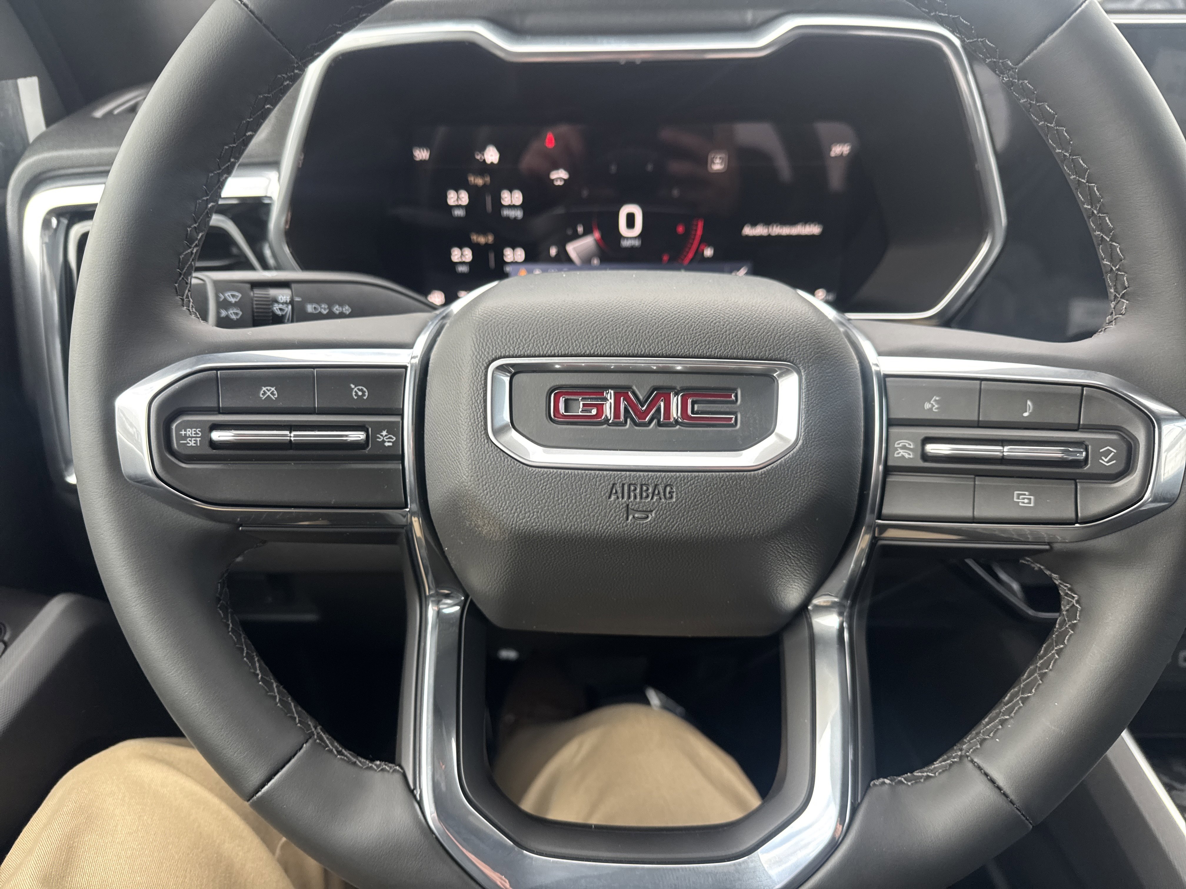 New 2026 GMC Canyon Elevation w/ Technology Package image 17