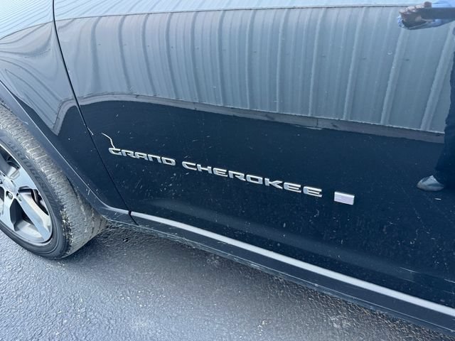 Used 2023 Jeep Grand Cherokee L Limited AWD/4WD image 51