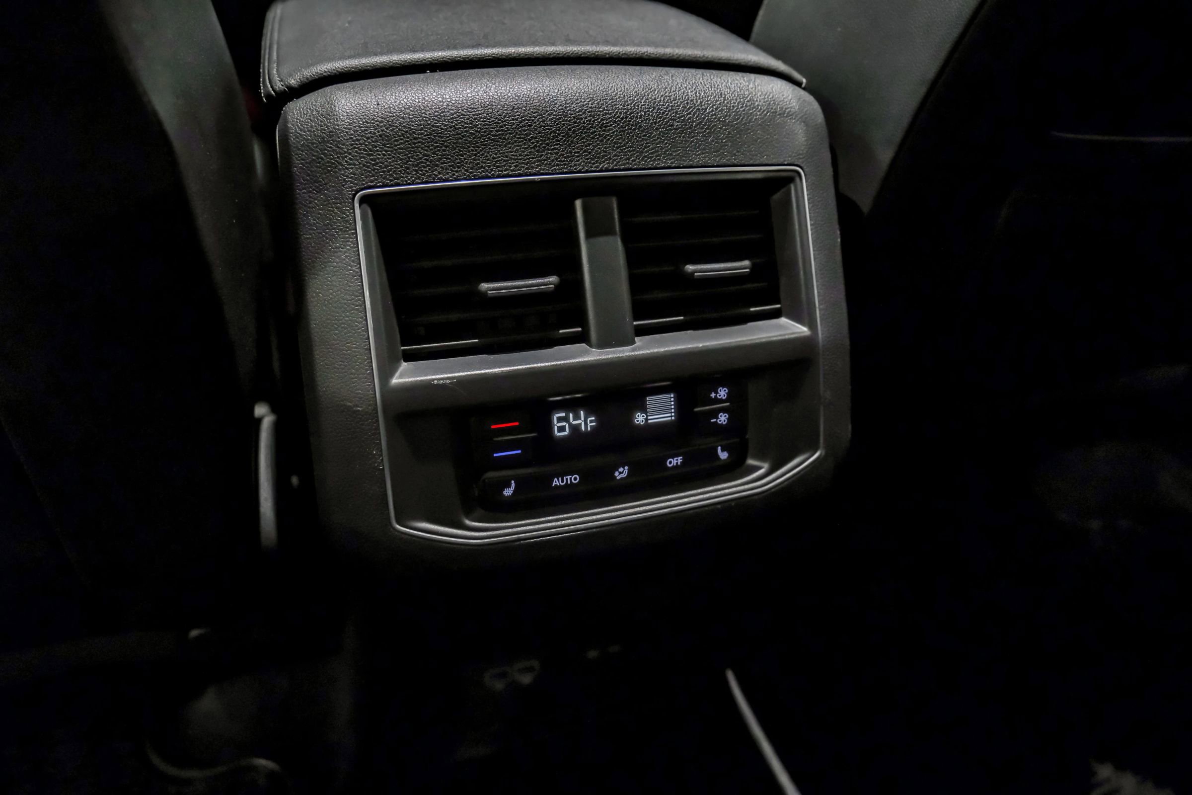 Used 2018 Volkswagen Atlas SEL Premium image 36