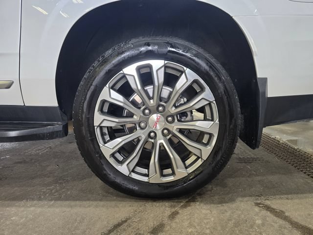 Used 2024 GMC Yukon XL Denali w/ Advanced Technology Package AWD/4WD image 33